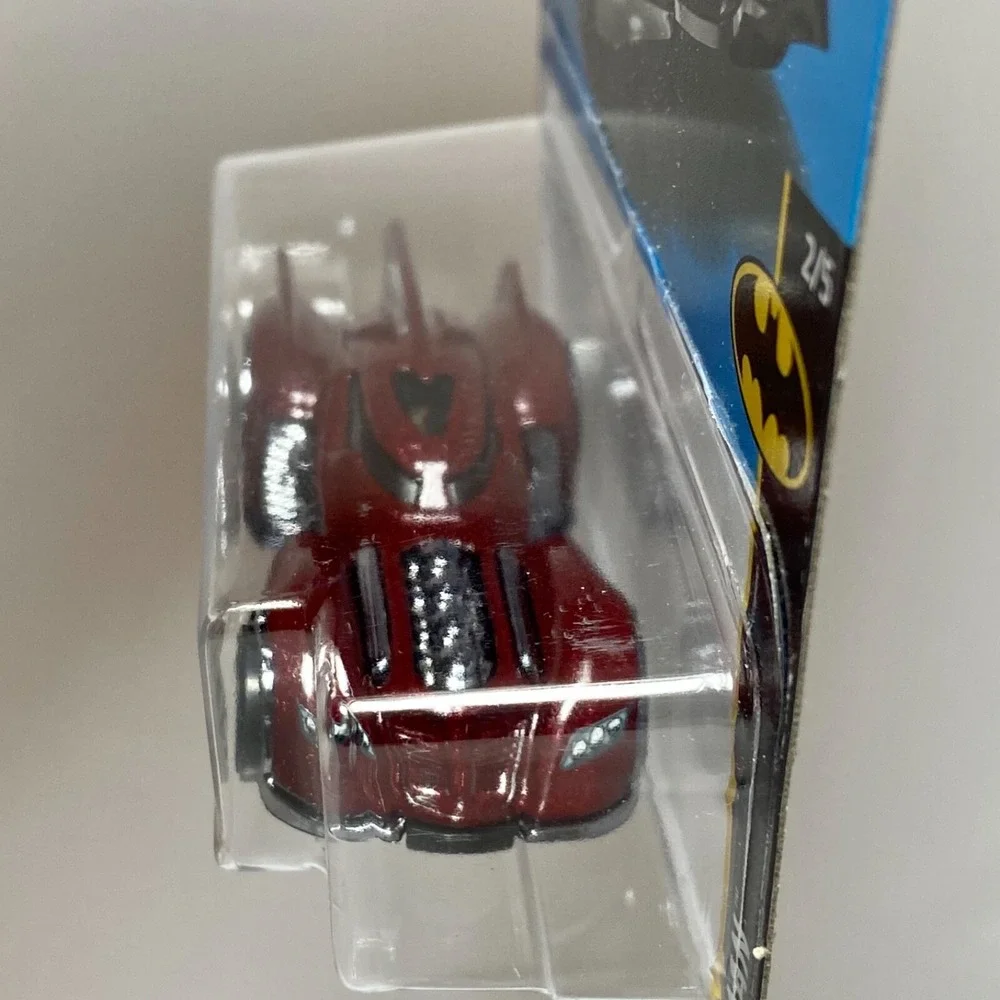 Hot‎ Wheels Batman Arkham Asylum Batmobile 32/250 Batman 2/5 Brown 1:64 NIP 2022